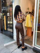 Load image into Gallery viewer, Cassie Super High Rise Straight Pant in Coffee Bean
