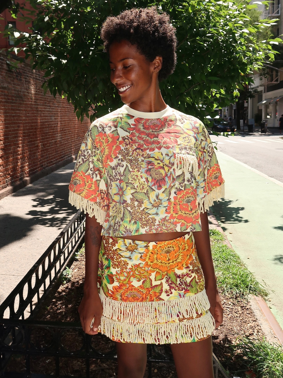 Lana Cropped Tee in Multi