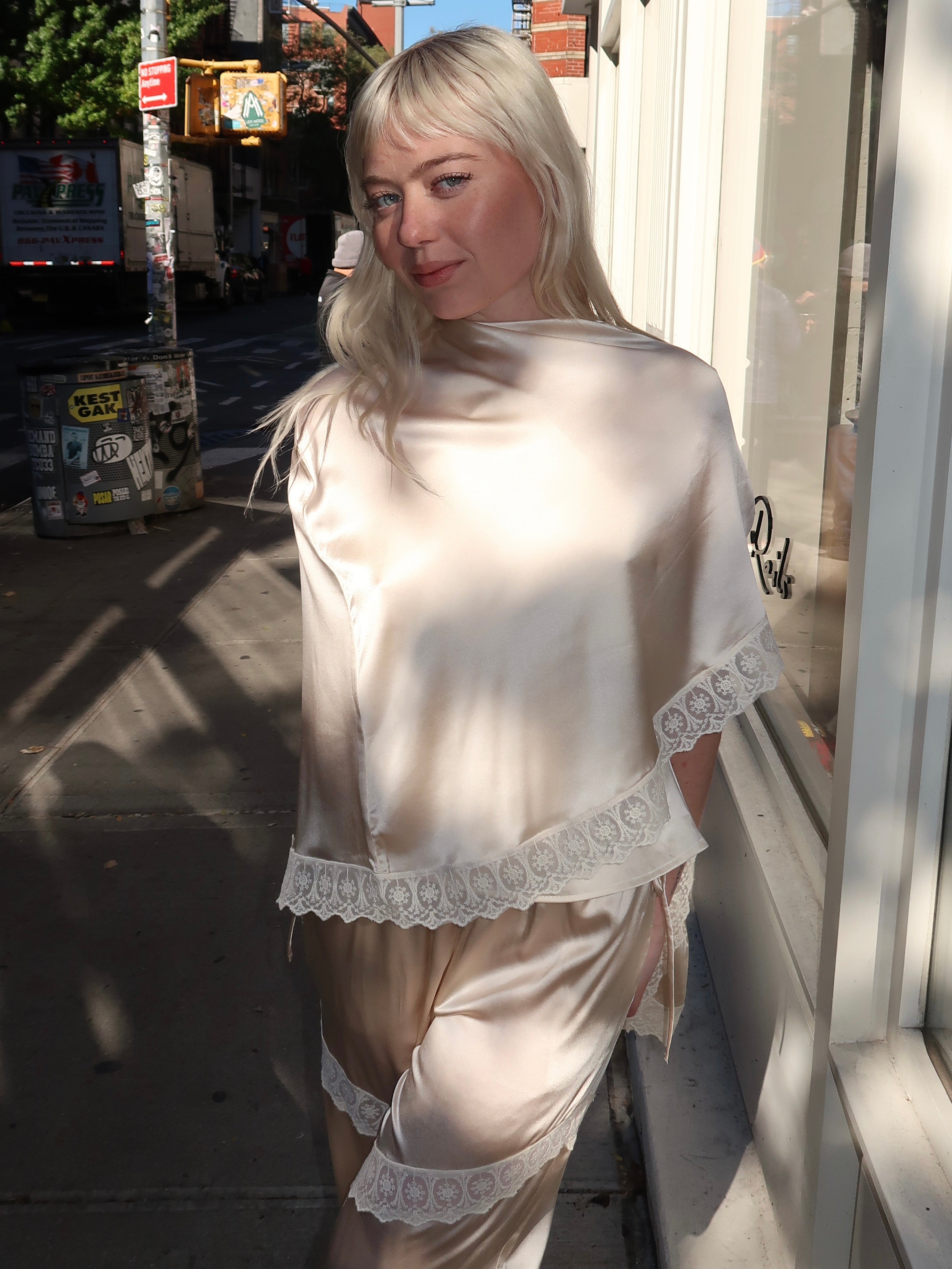 Cata Cape in Ecru