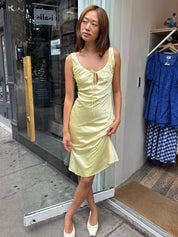 Andie Keyhole Midi Dress in Lemon
