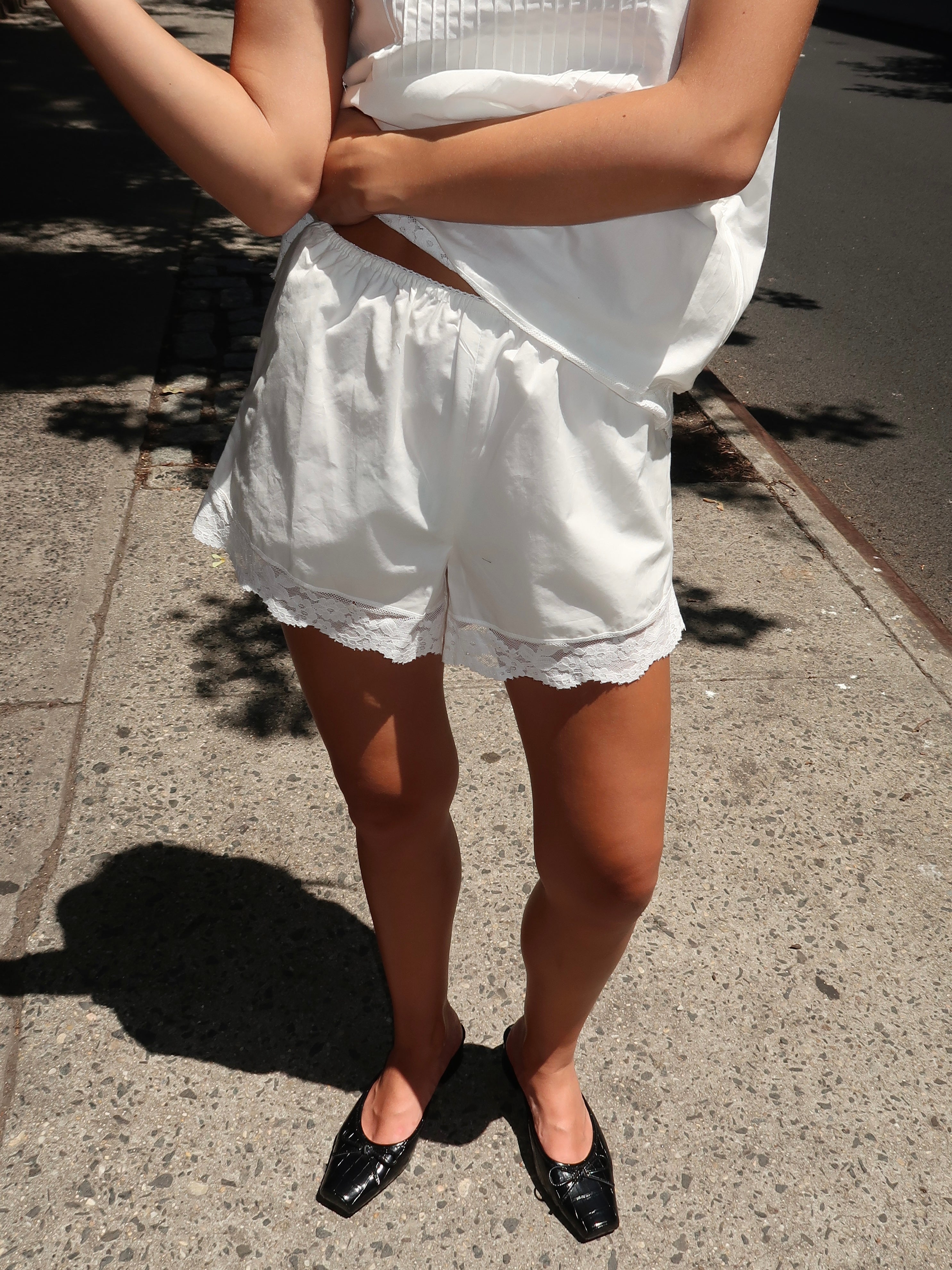 Cristina Short in Mia Lace Ivory