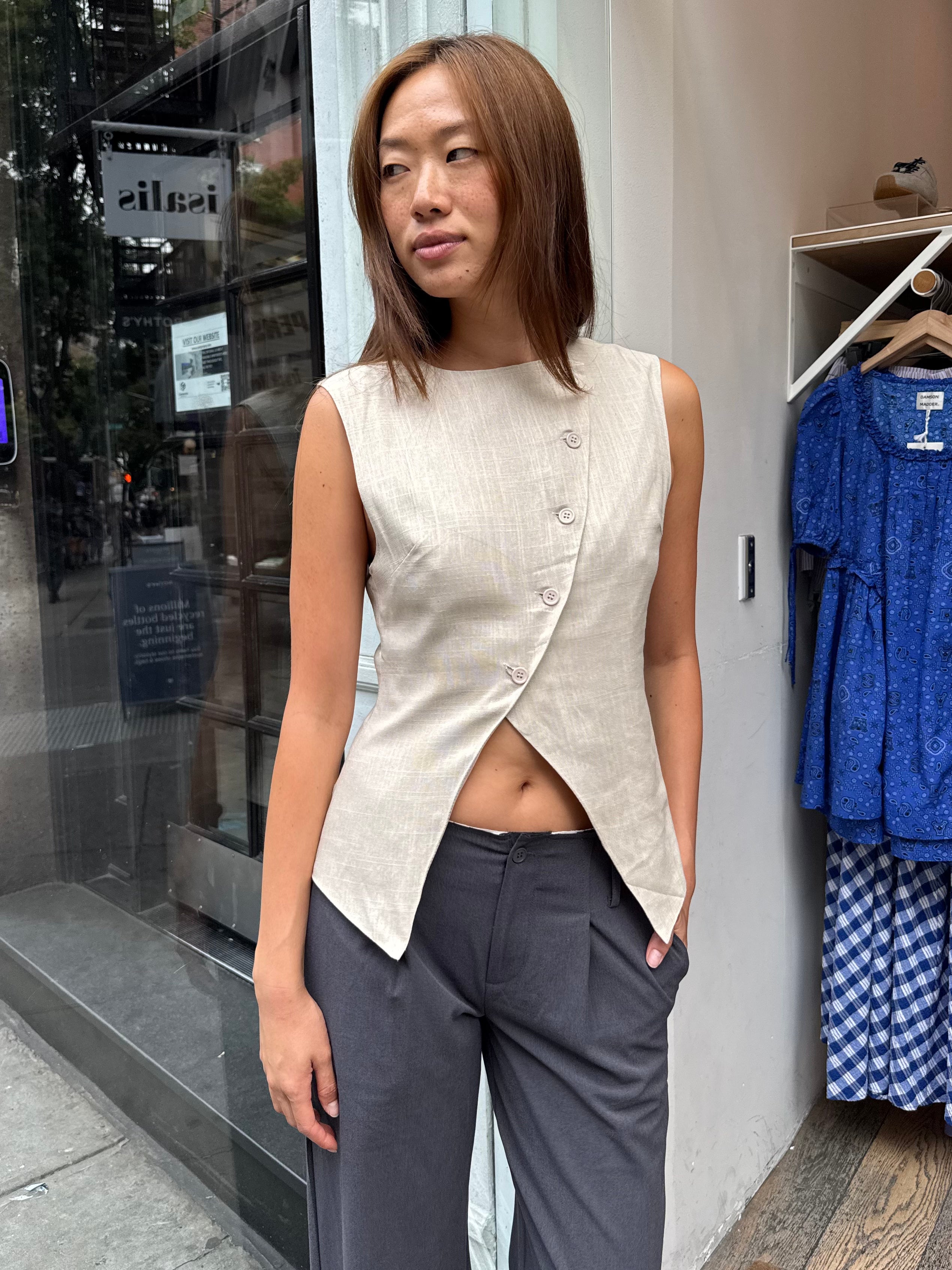 Ariana Asym Vest in Taupe