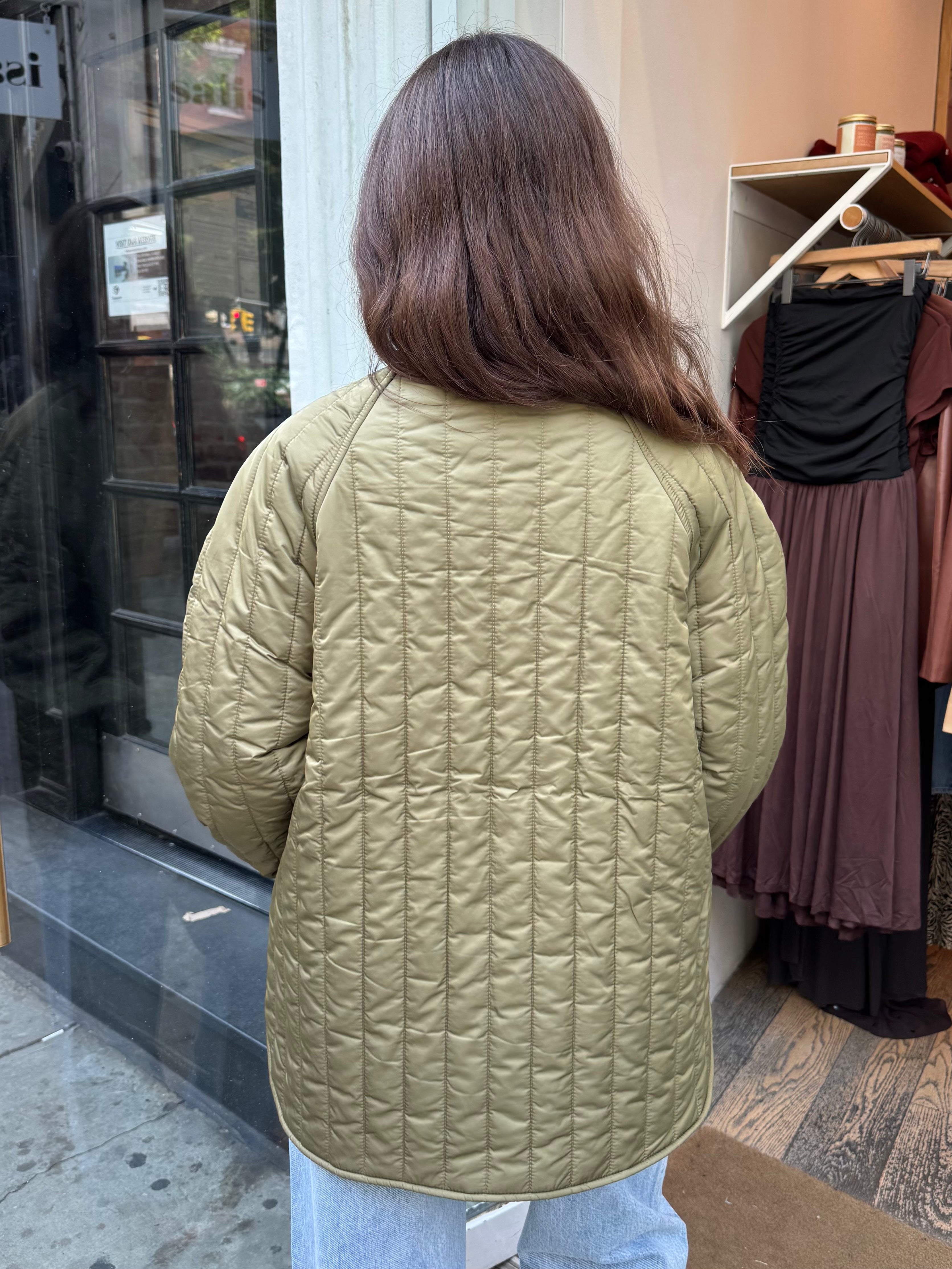 Sawyer Quilted Barn Jacket in Olive – Isalis Sawyer Quilted Barn Jacket in Olive – Isalis