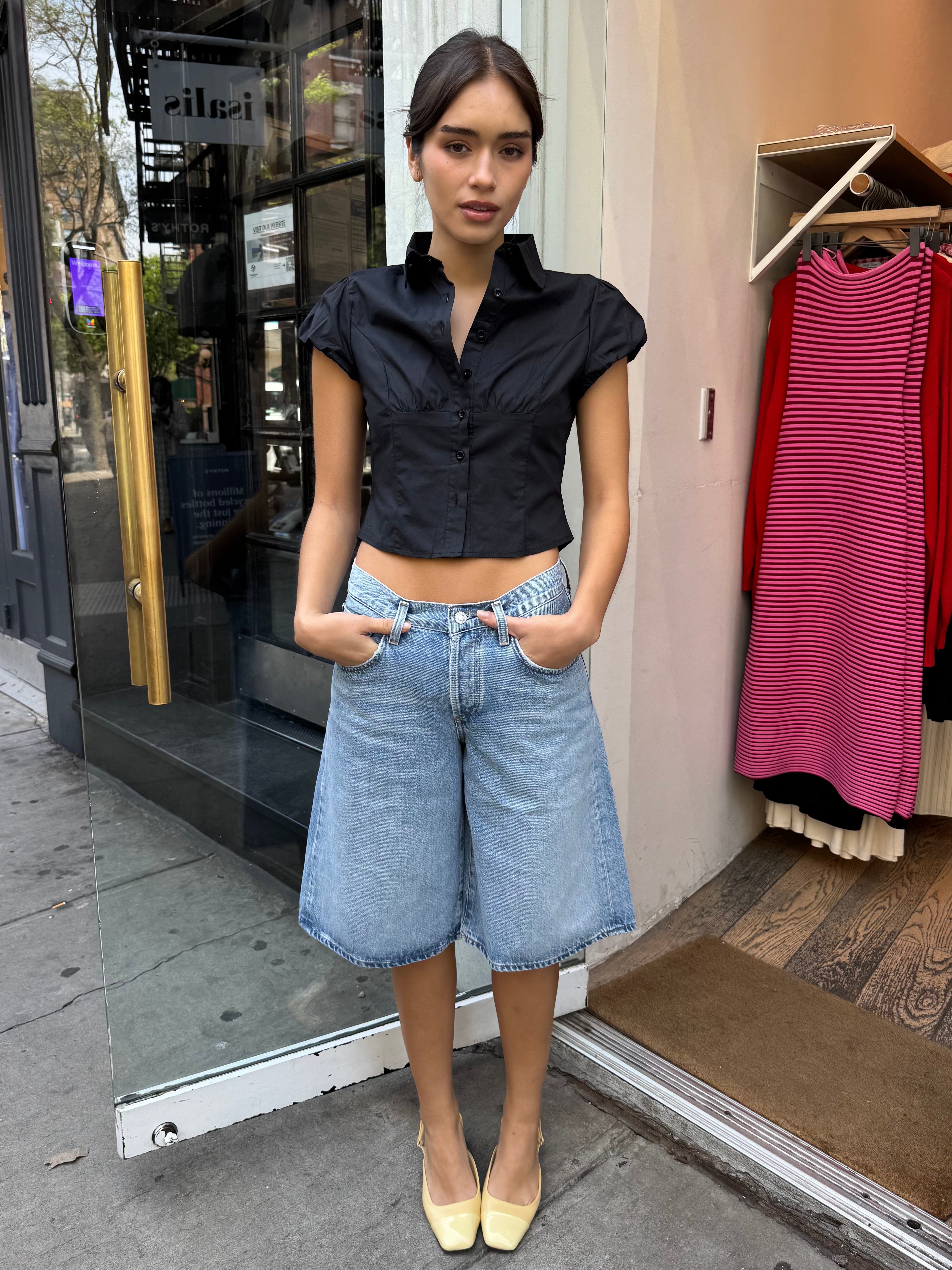 Baggy V-Short in Prevail
