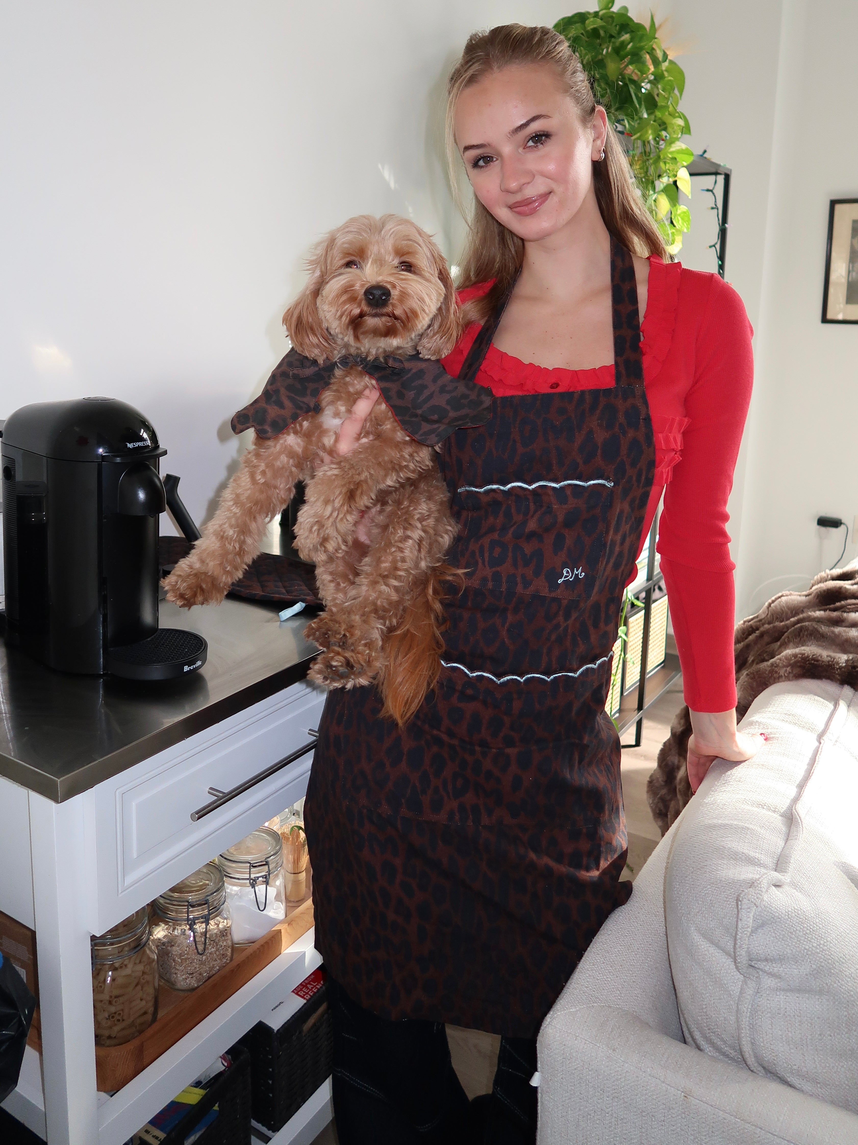 Scallop Apron in Dark Leopard