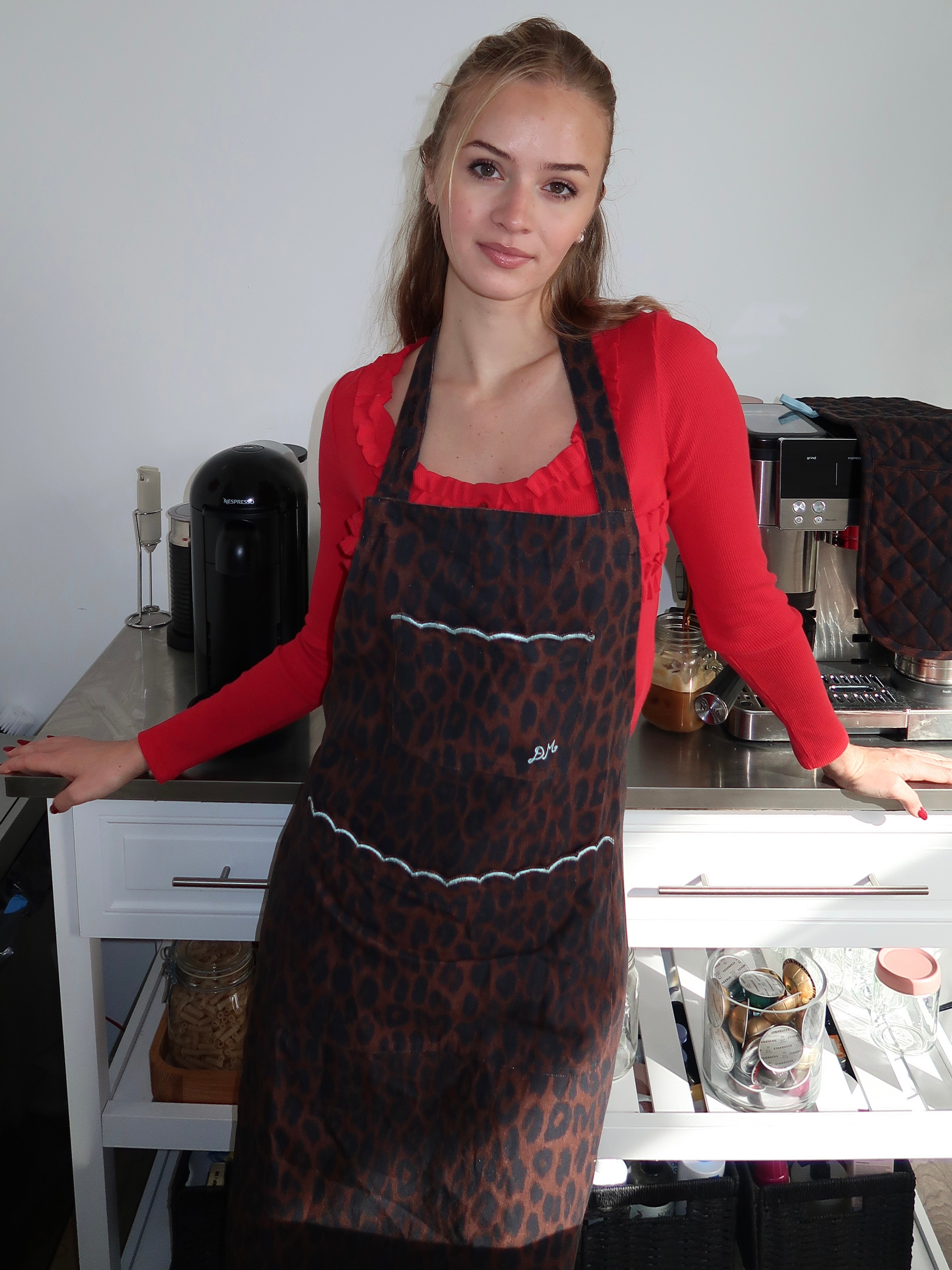Scallop Apron in Dark Leopard