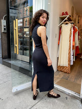 Load image into Gallery viewer, Collared Sleeveless Fitted Midi Dress in Black
