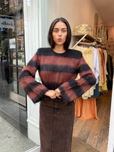 Load image into Gallery viewer, SafiGZ Pullover in Black &amp; Brown

