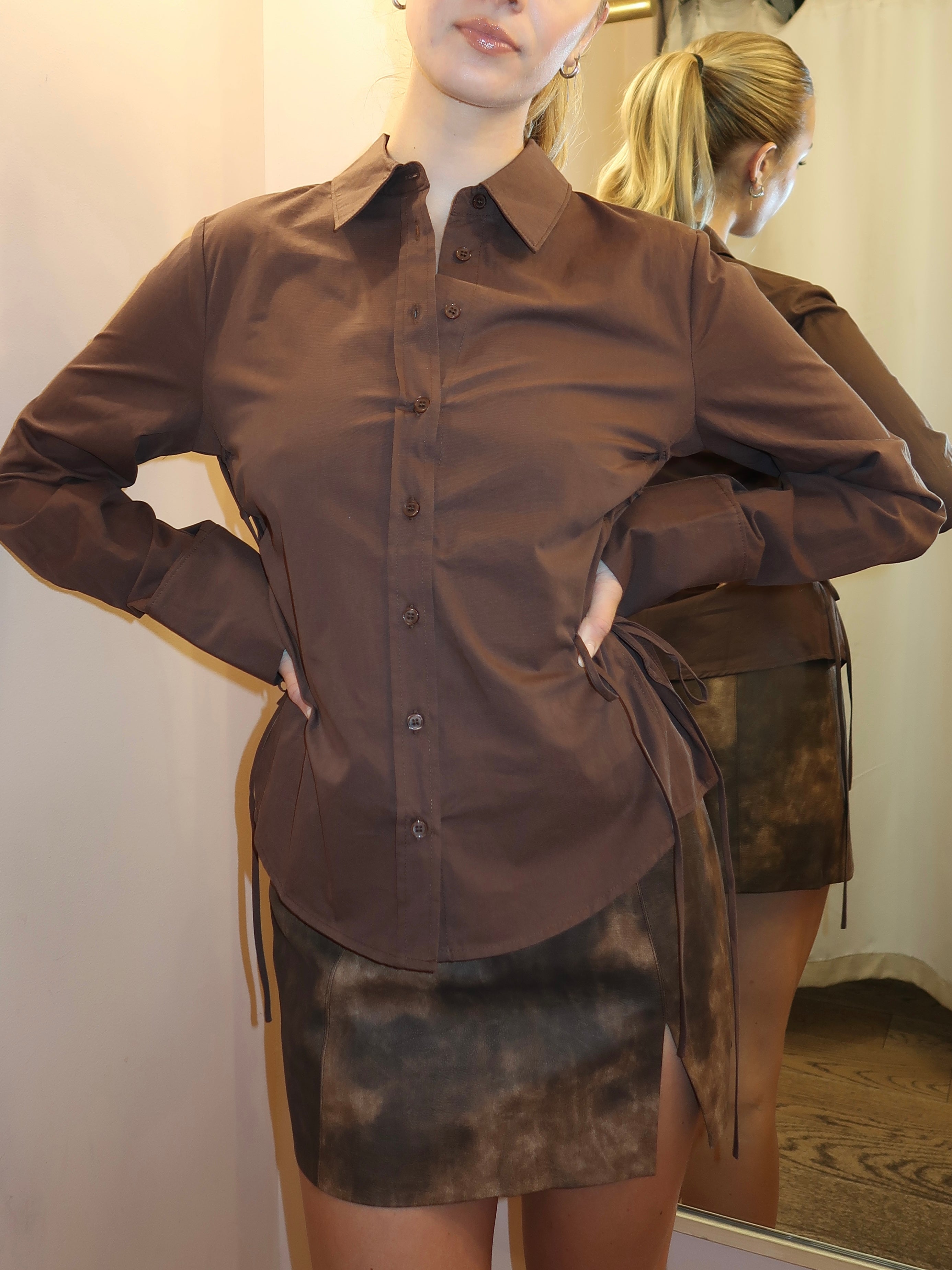 Alara Shirt in Brown