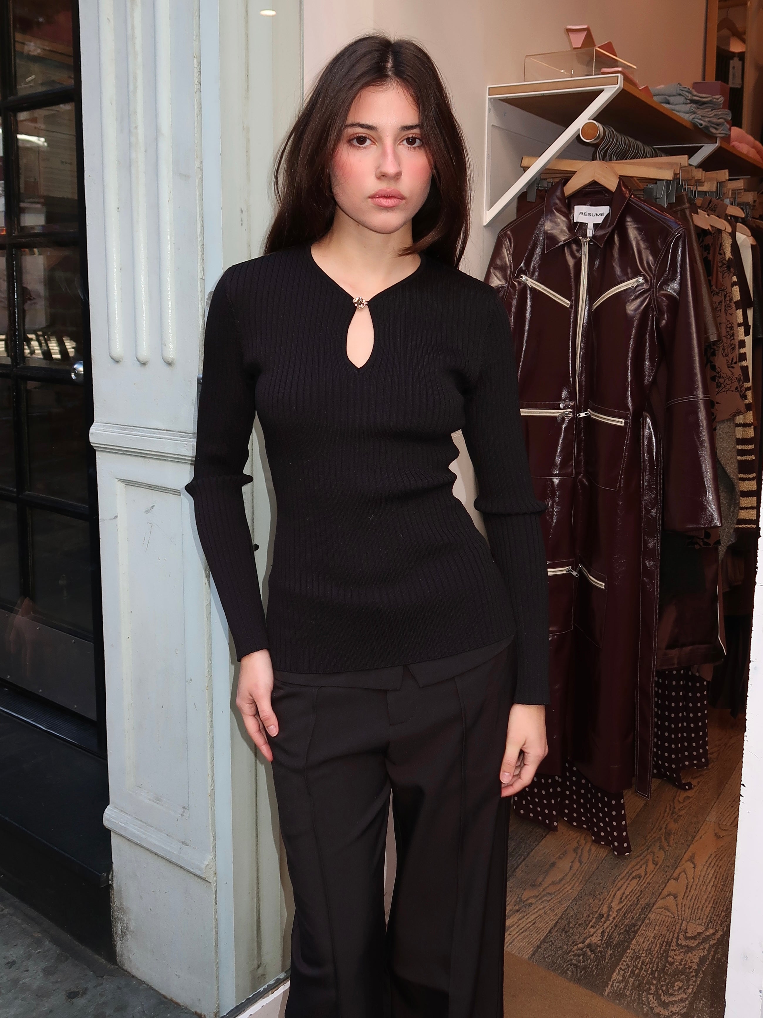 Lynly Sweater Top in Black