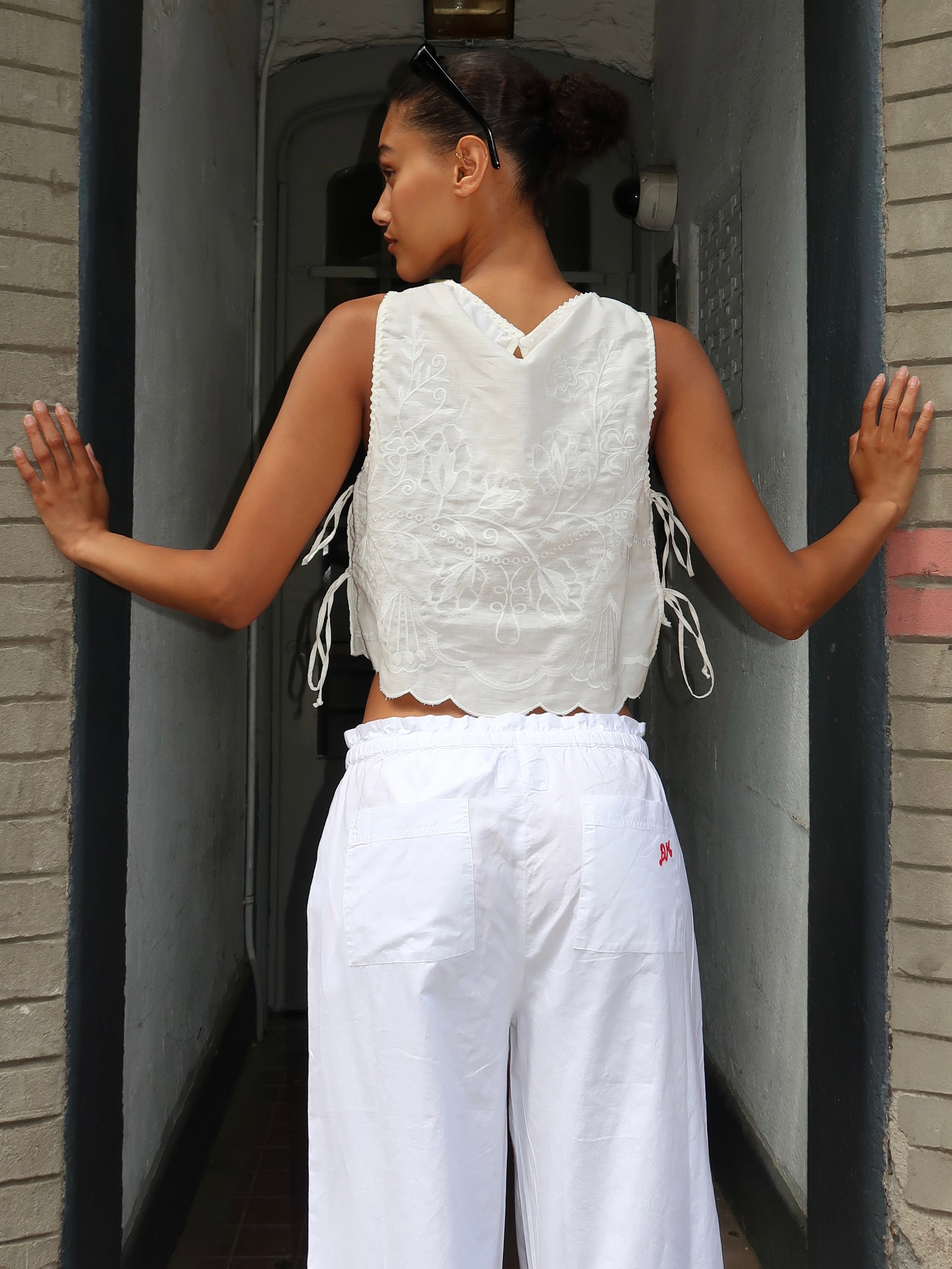 Kait Embroidered Tank Top in White