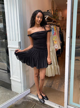 Load image into Gallery viewer, Rain Mini Skirt in Black
