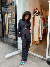 Load image into Gallery viewer, Nylon Cargo Pant in Jet
