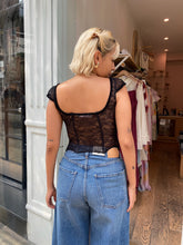Load image into Gallery viewer, Brooke Top in Black
