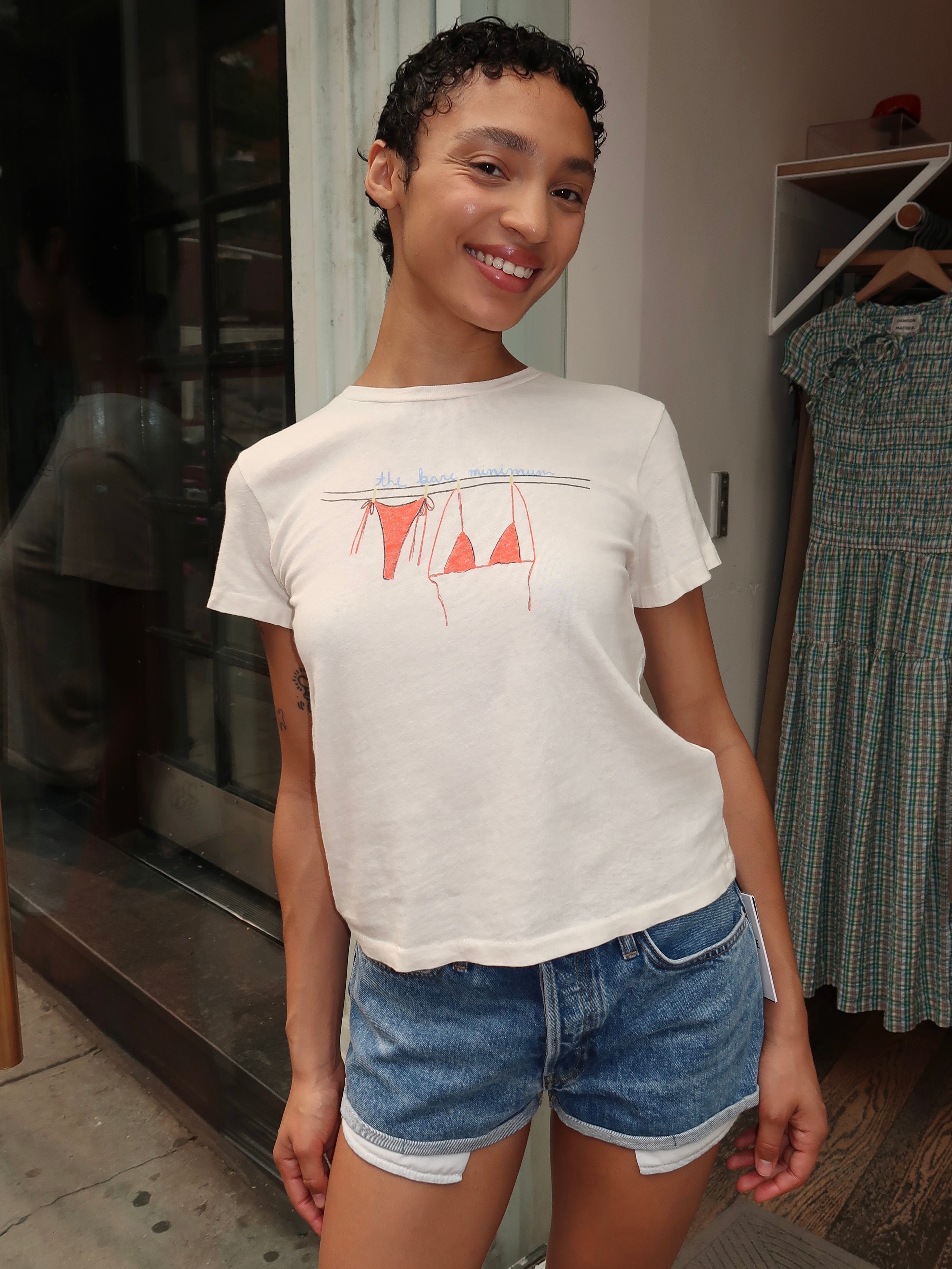 Classic Tee Bare Minimum in Vintage White