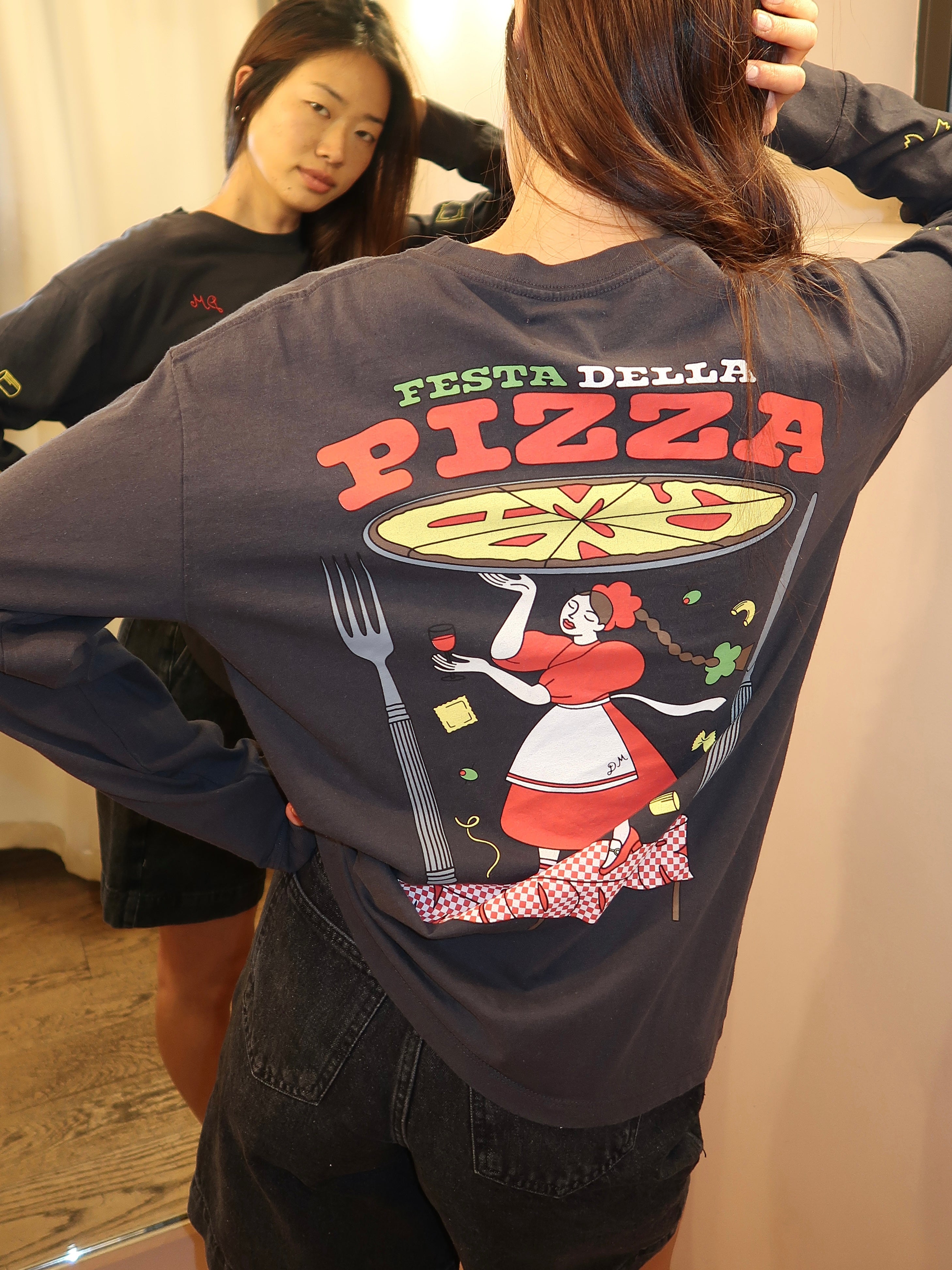 Pizza Party LS Washed Tee in Charcoal