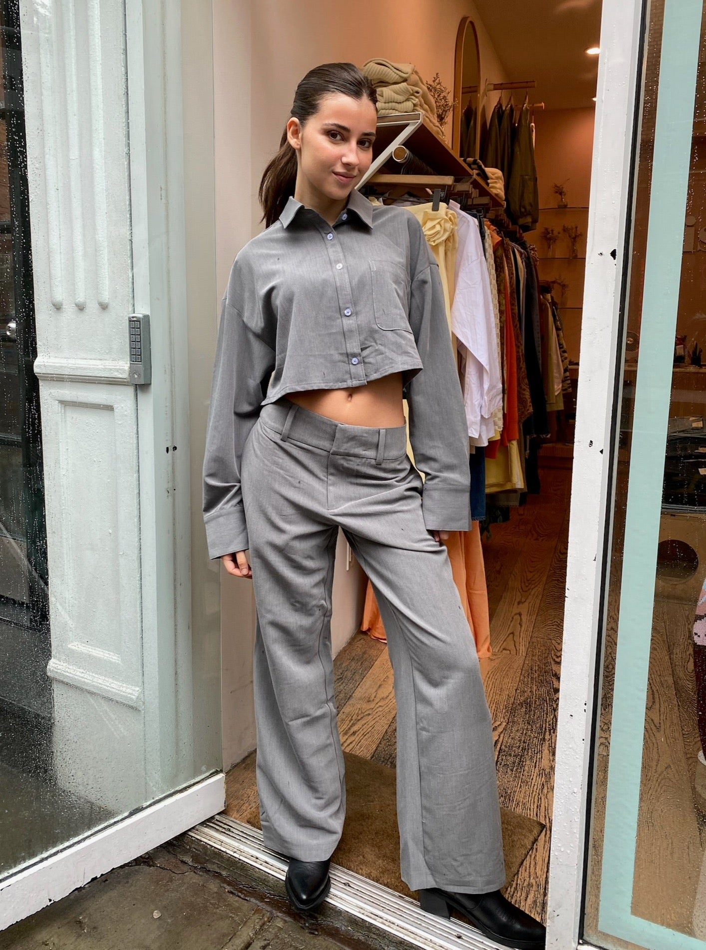 Darya Pant in Charcoal