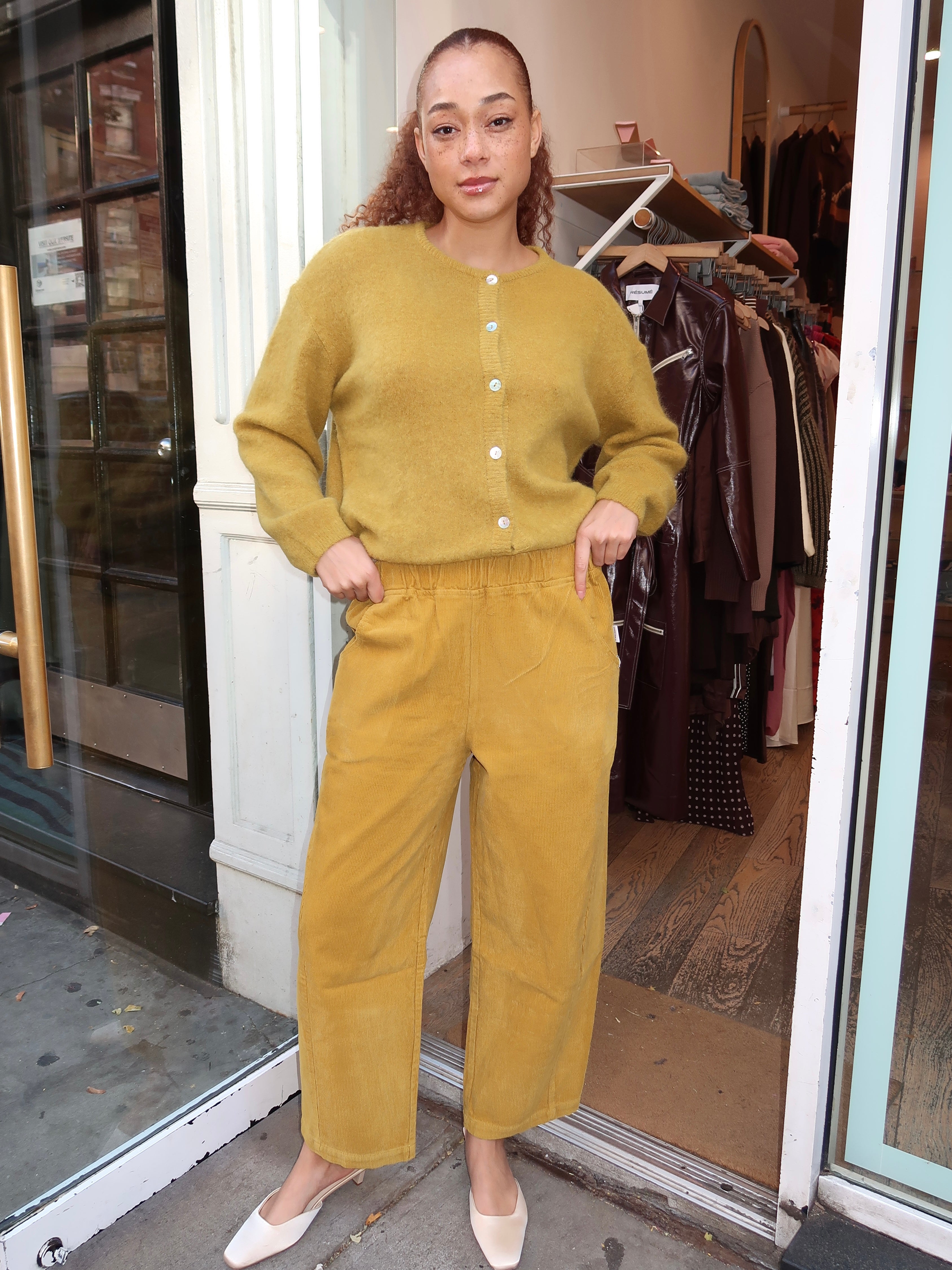 Corduroy Arc Pants in Green Olive – Isalis