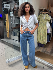 Buckle Jean in Classic Blue