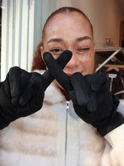 Flurry Gloves in Black