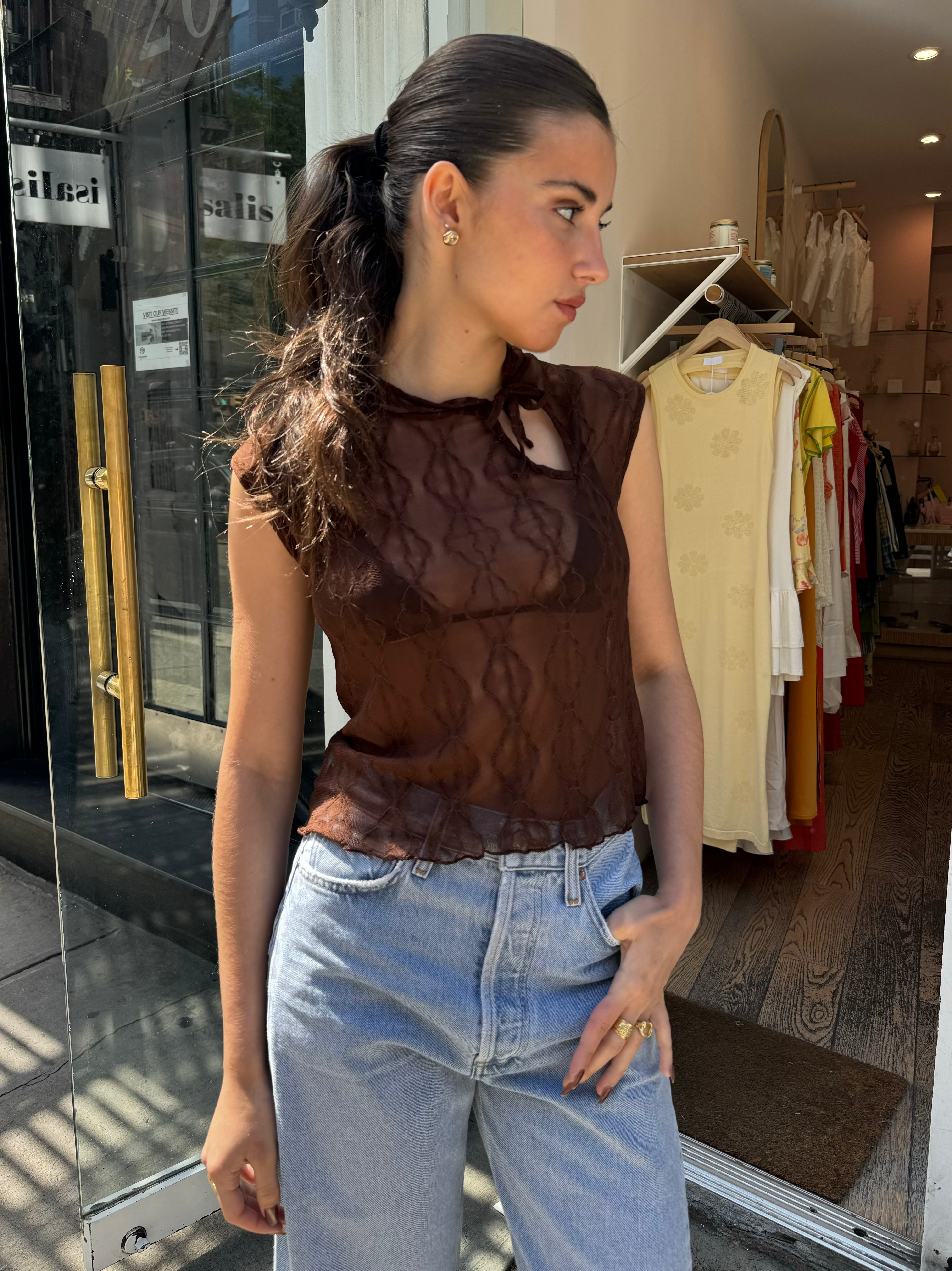 Mariposa Keyhole Tee in Brown