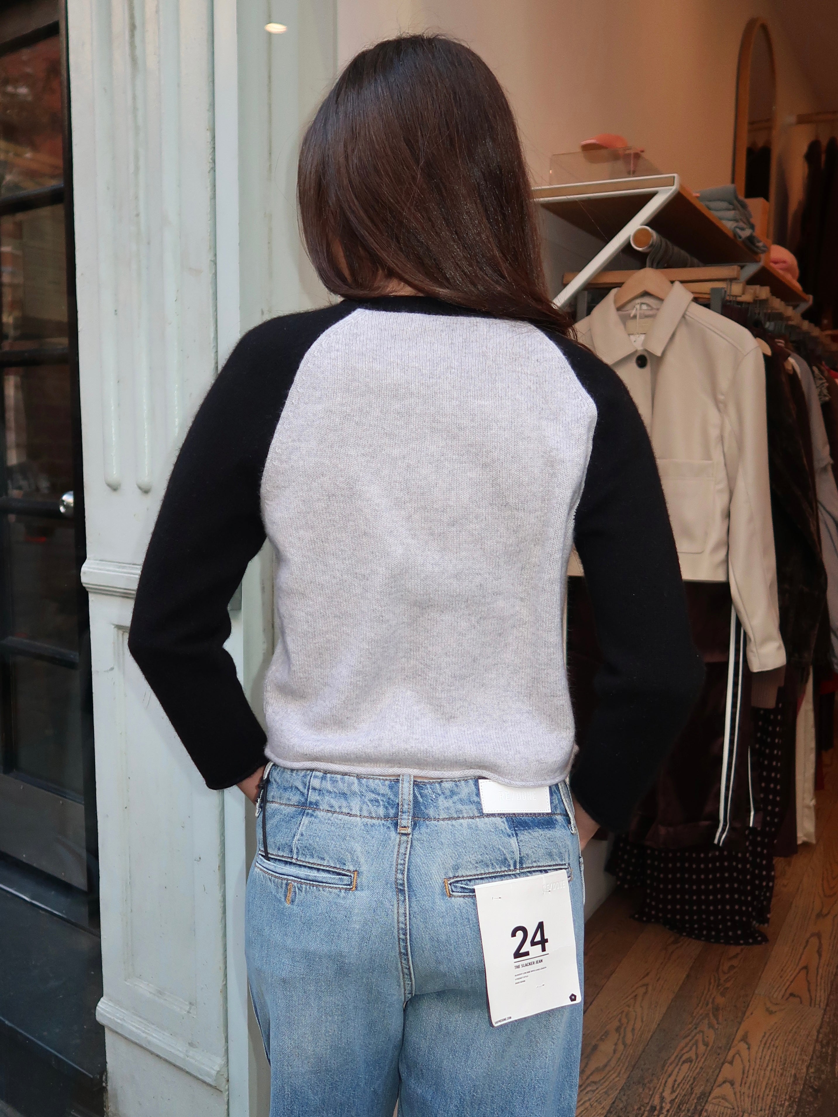 Shrunken Baseball Raglan in Light Heather Grey/Black