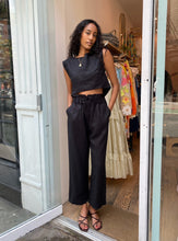 Load image into Gallery viewer, Ducky Pant in Black
