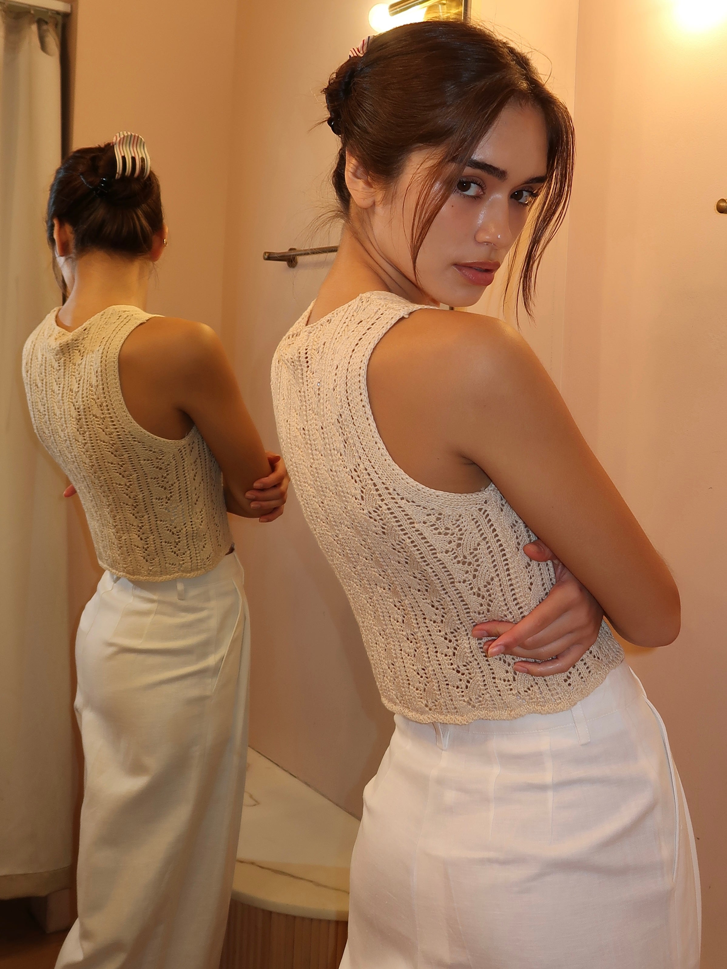 CALICO　キャリコ　カッチウールクロスオーバーベスト Carrol Crochet Vest Top in Tan – Isalis