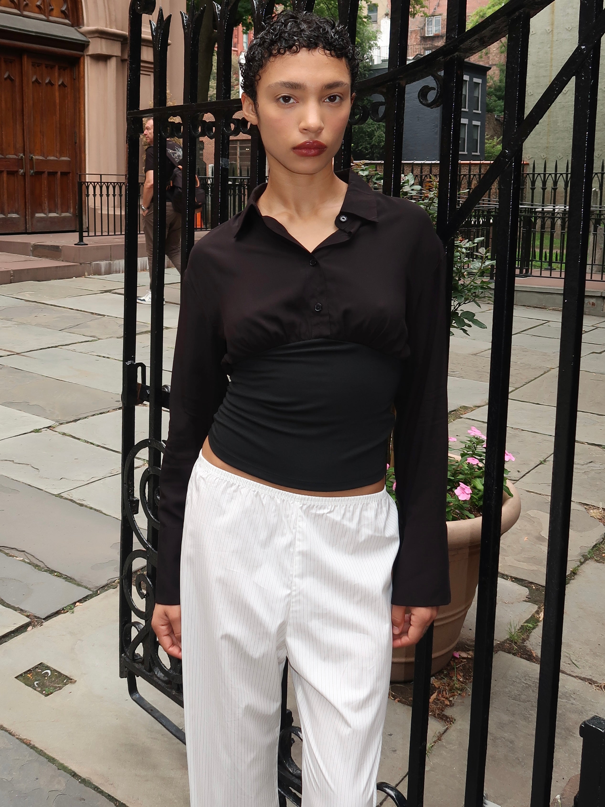 Azula Fitted Top in Black