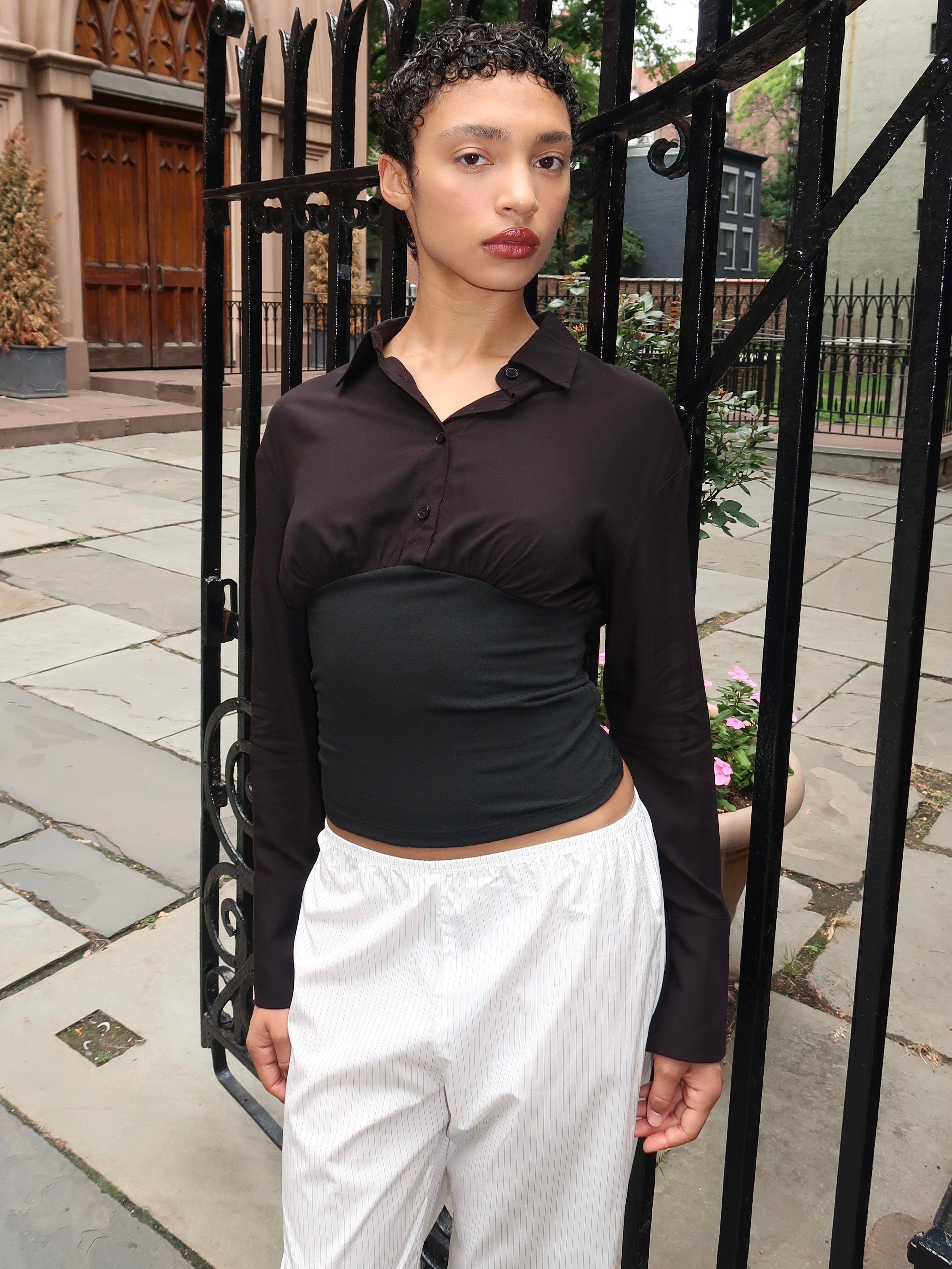 Azula Fitted Top in Black
