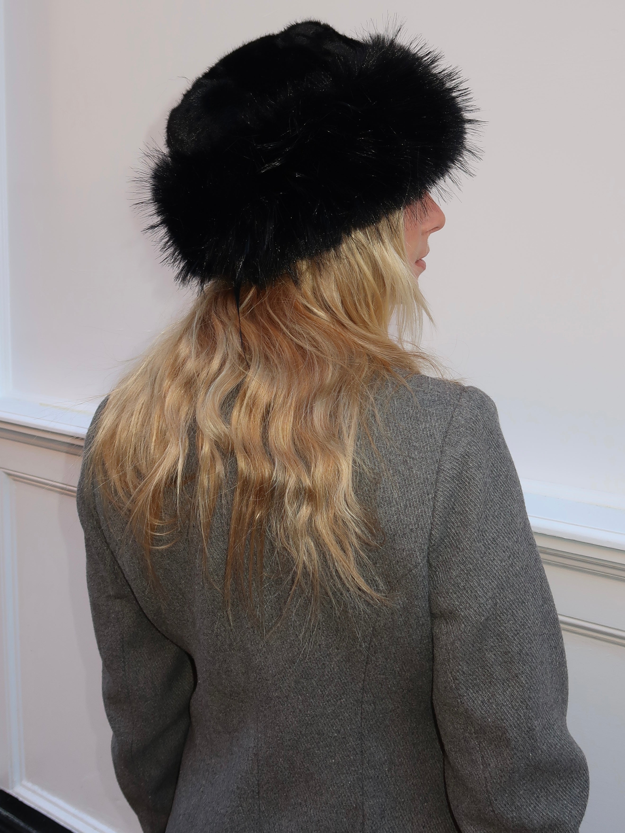 Blizzard Hat in Black Fur