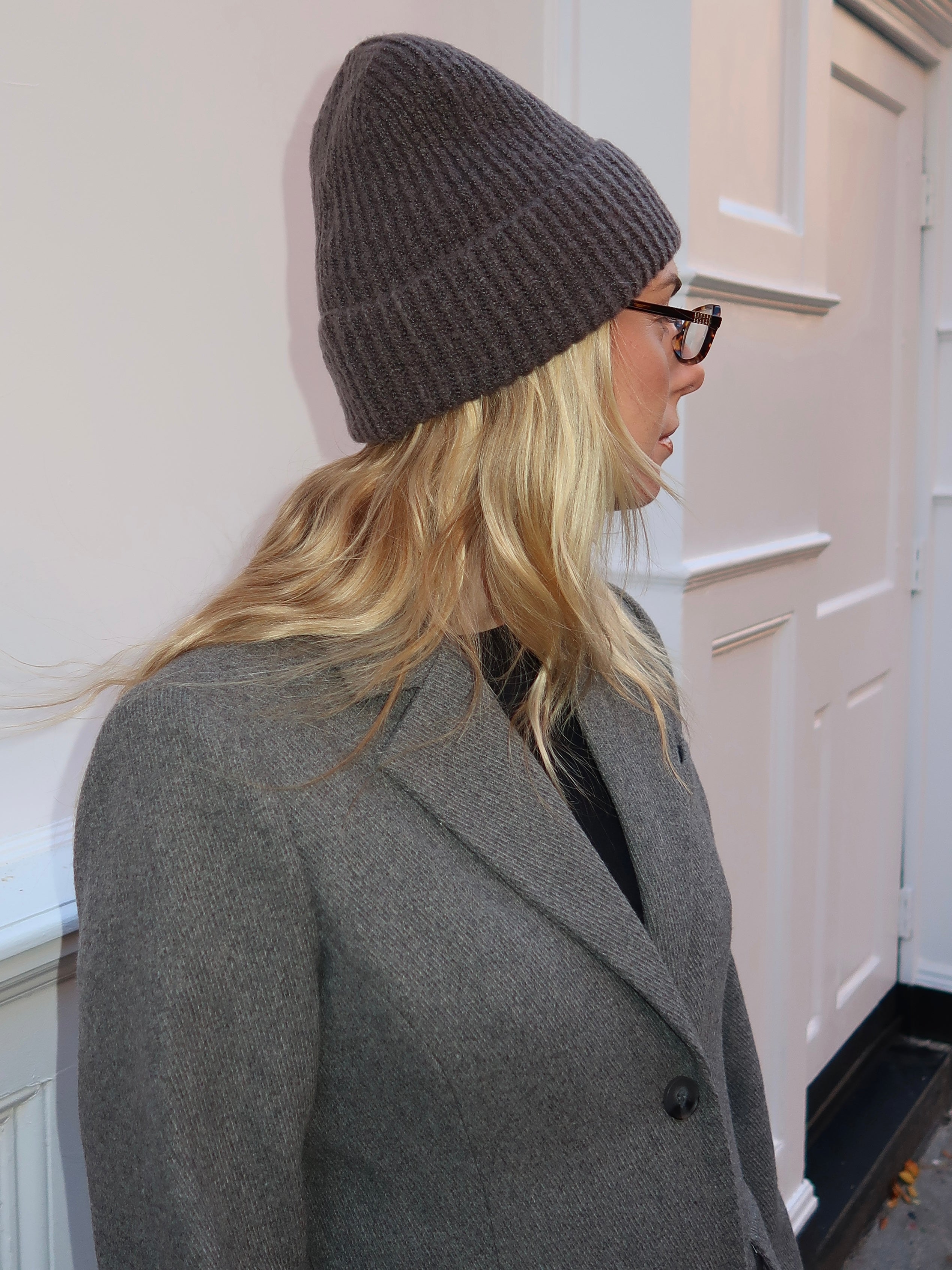 Isalis Arctic Beanie in Charcoal