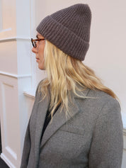 Isalis Arctic Beanie in Charcoal