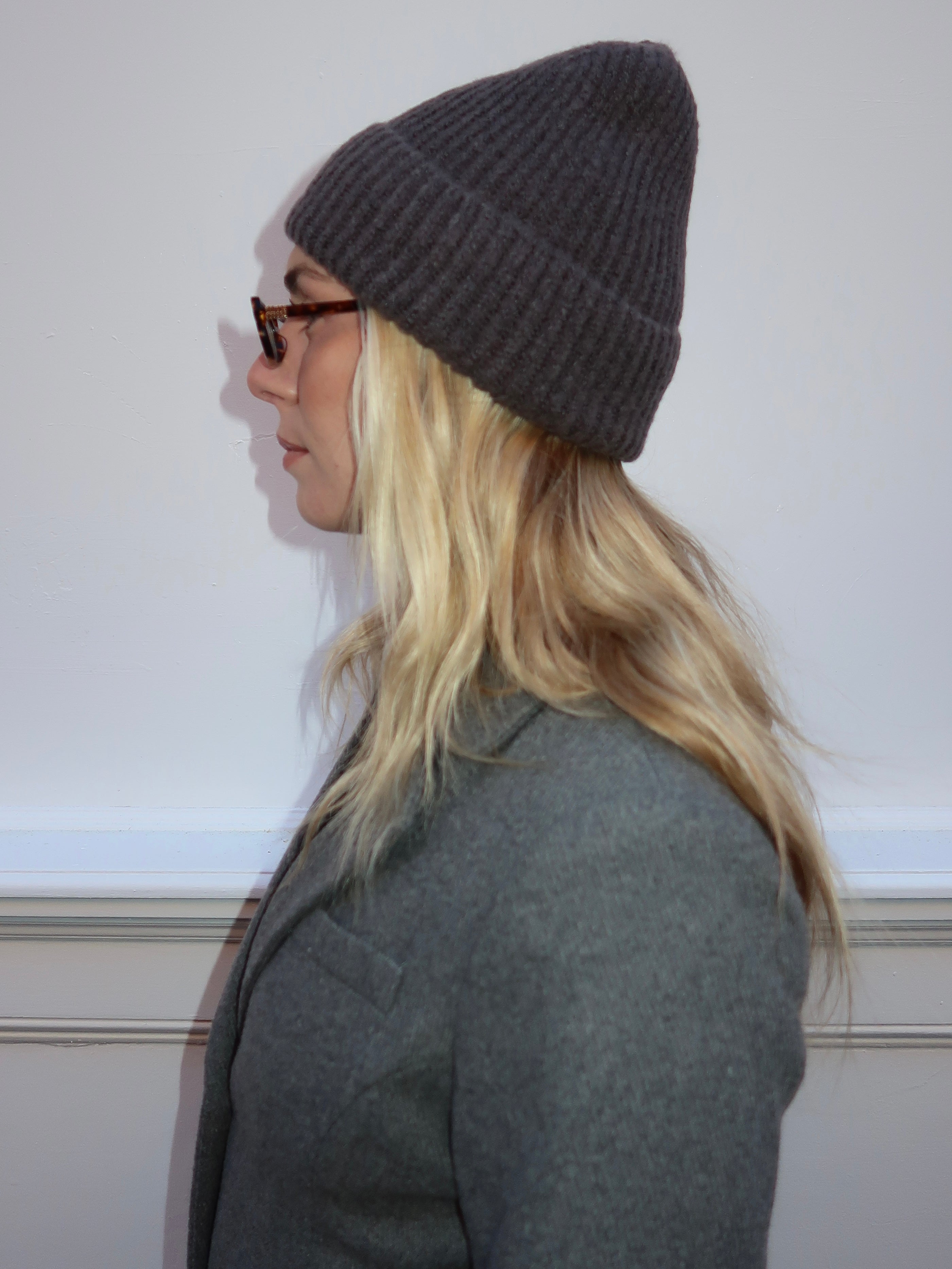 Isalis Arctic Beanie in Charcoal