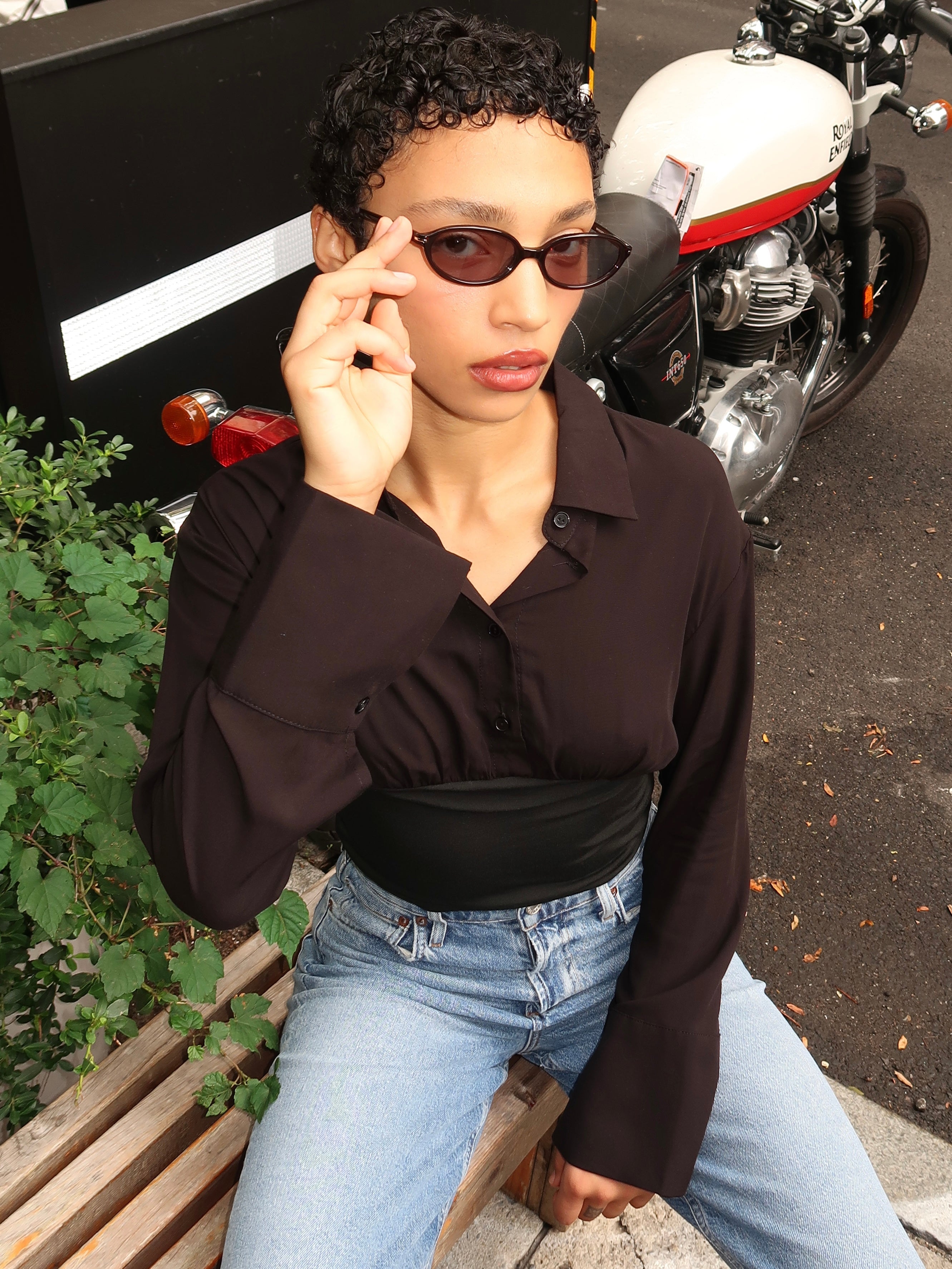 Noor Sunglasses in Transparent Mahogany/Blue Lens