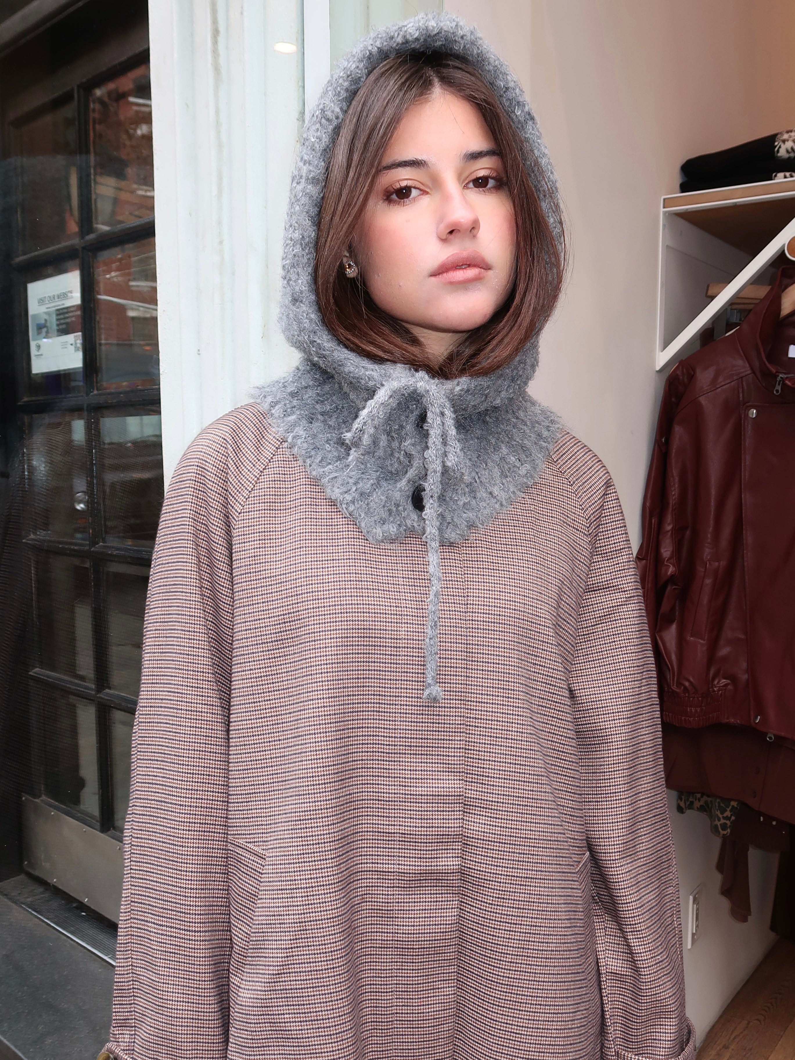 Isalis Balaclava Hood in Grey