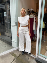 Load image into Gallery viewer, Asher Linen Pants in White
