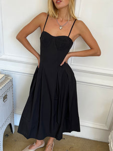 Nuna Sweetheart Midi Dress in Black