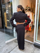 Load image into Gallery viewer, FilucaGZ HW Midi Skirt in Black
