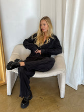 Load image into Gallery viewer, Syd Plisse Set in Black
