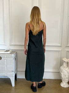 Samantha Velvet Maxi Dress in Hunter Green