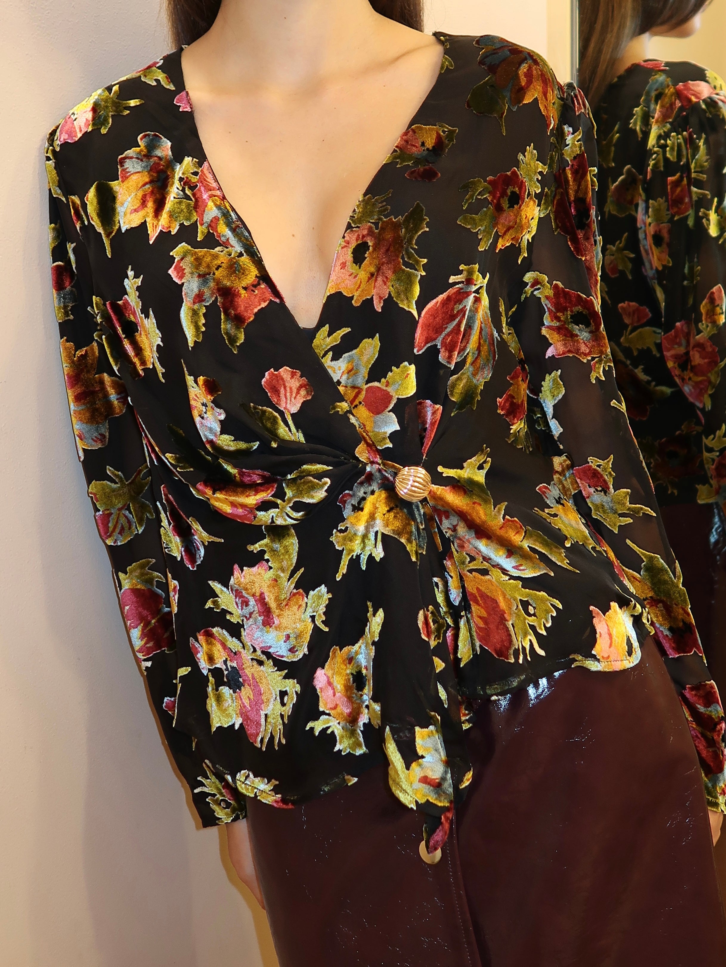 Everlyn Top Countryside Devoré Black