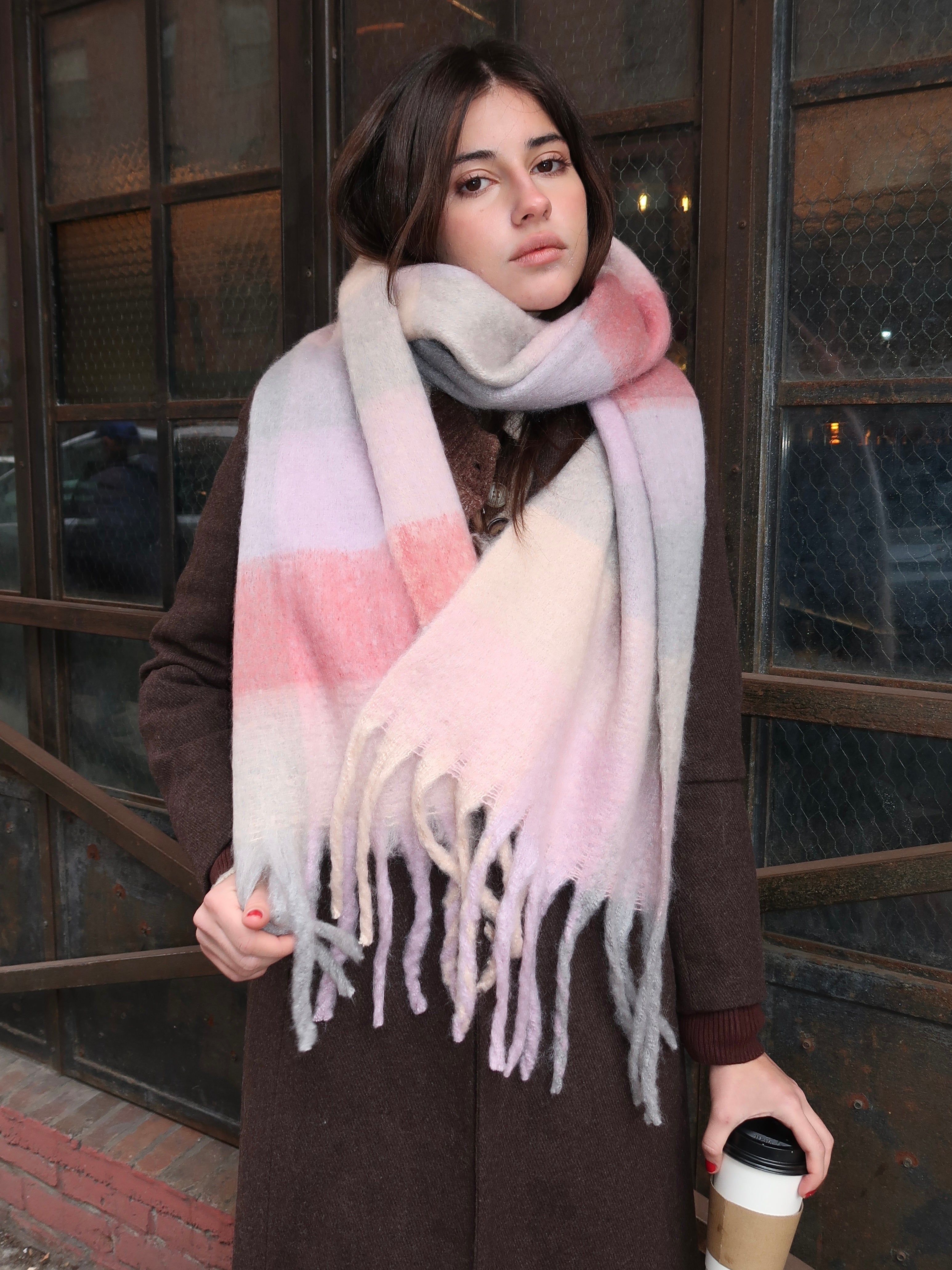 Sweetheart Scarf in Light Pink