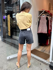 Dame Short in Hitch