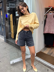Dame Short in Hitch