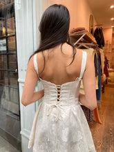 Load image into Gallery viewer, Napoli Dress in Ivory
