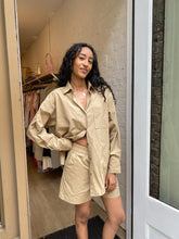 Load image into Gallery viewer, LuLu Button Down in Khaki
