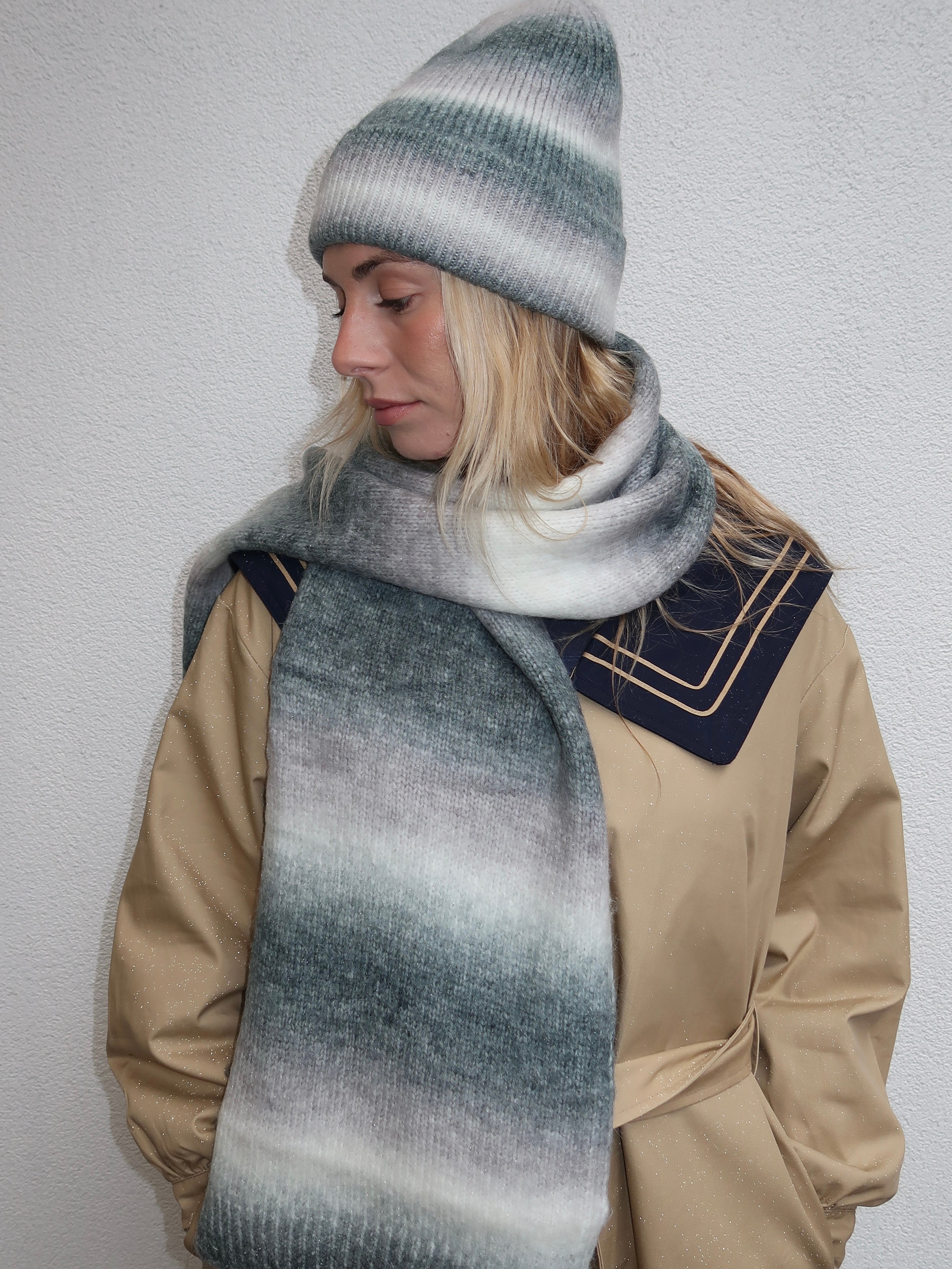 Isalis Sunset Beanie in Grey Multi