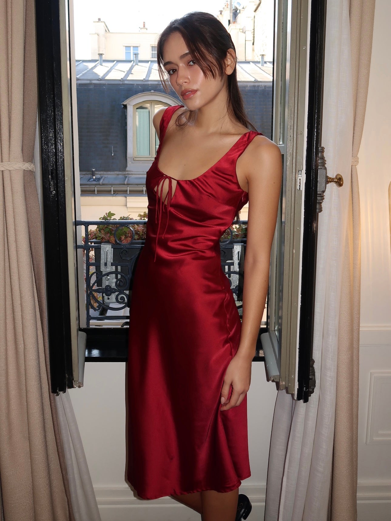Andie Keyhole Midi Dress in Wine