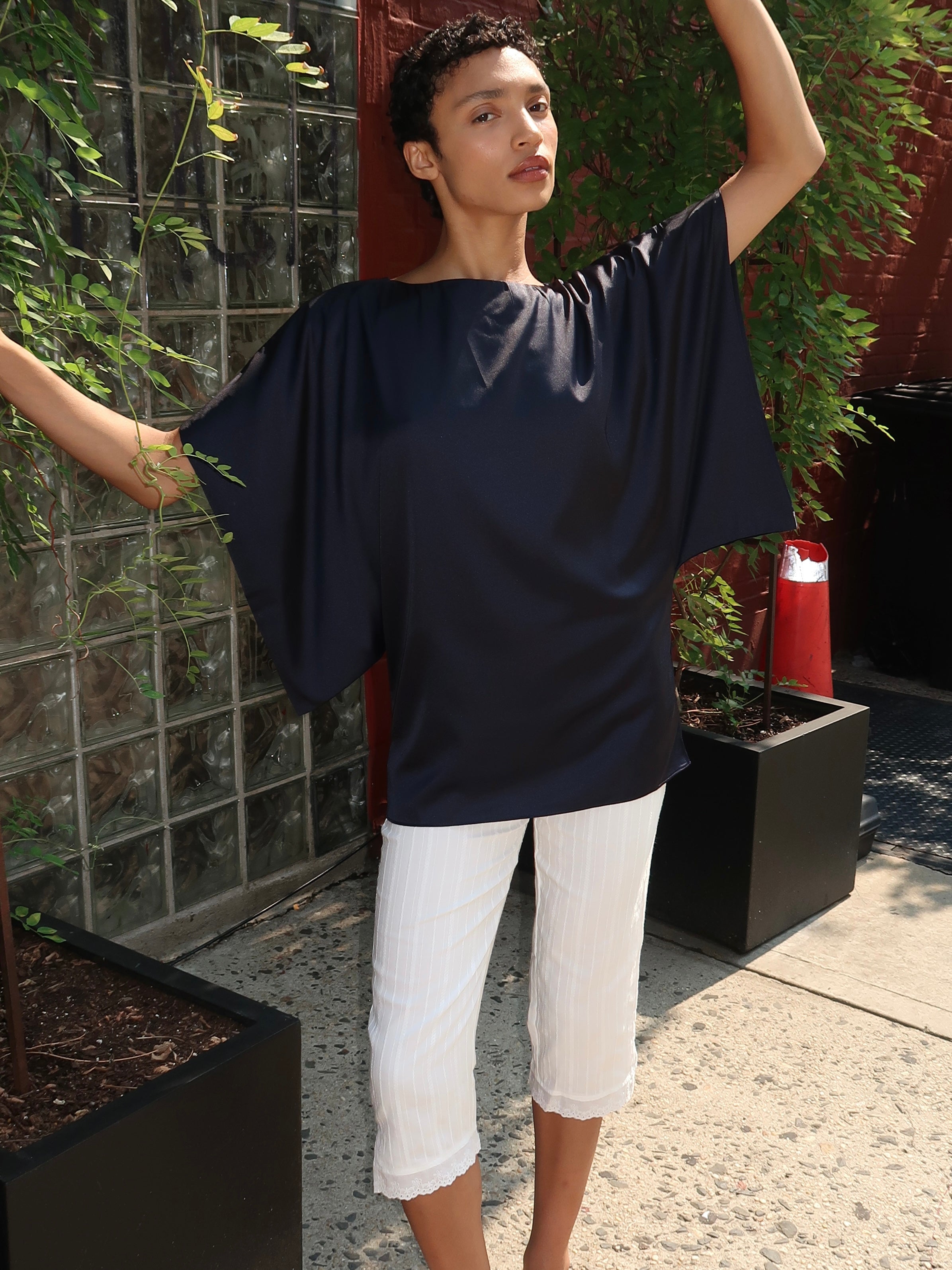 Sarra Flowy Top in Navy